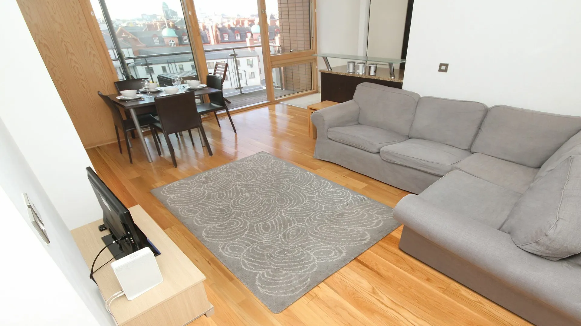Georges Street Luxury Apartment Dublin
