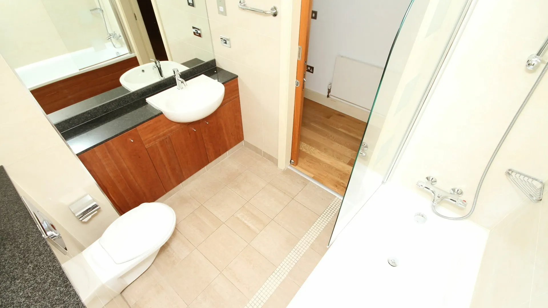 Georges Street Luxury Apartment Dublin 0*,  Irsko