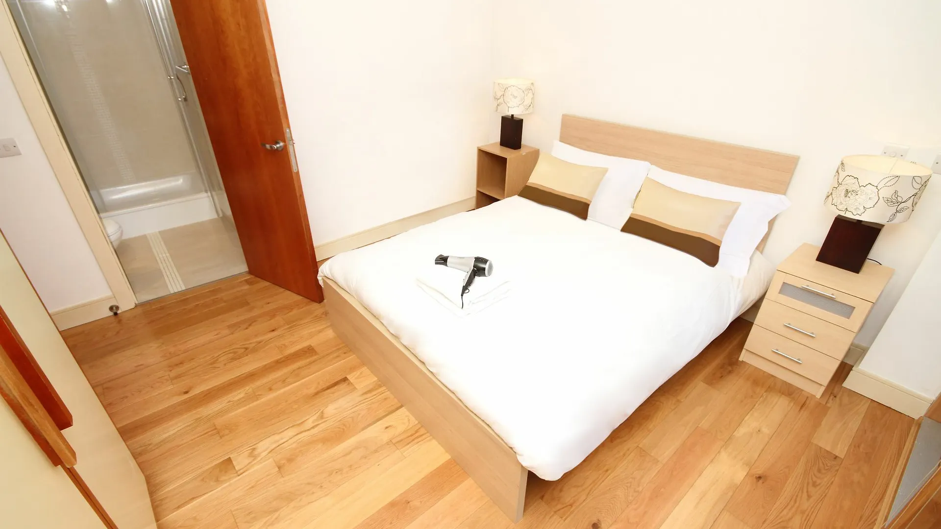 דבלין Georges Street Luxury Apartment